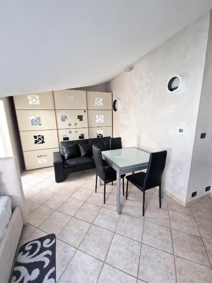 Beinasco Apartment - Le Terrazze Palace Esterno foto