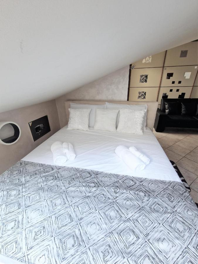 Beinasco Apartment - Le Terrazze Palace Esterno foto