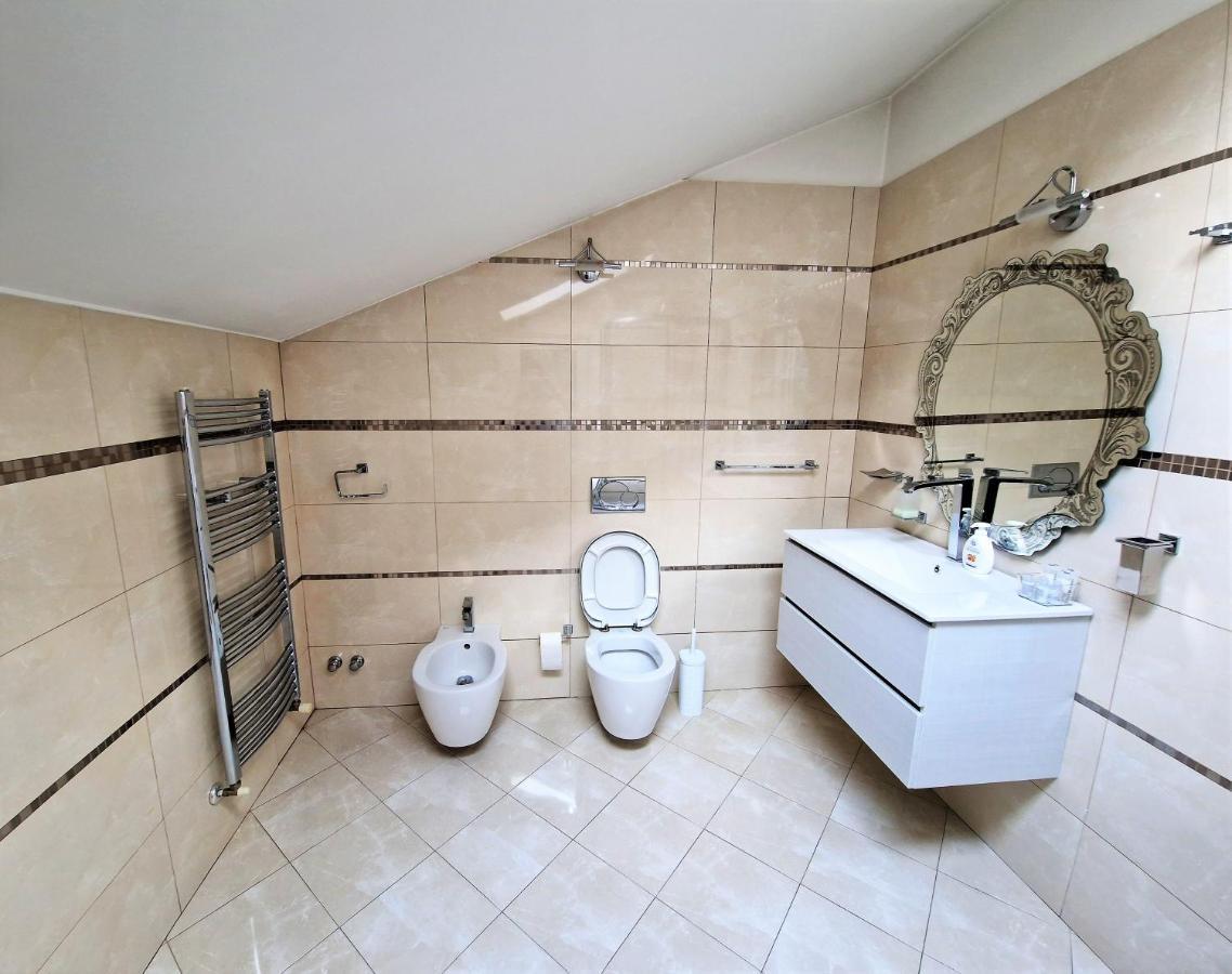 Beinasco Apartment - Le Terrazze Palace Esterno foto